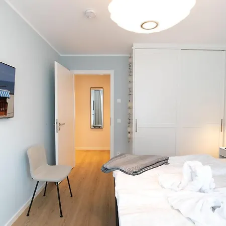 Beatrice Seeglas Apartment